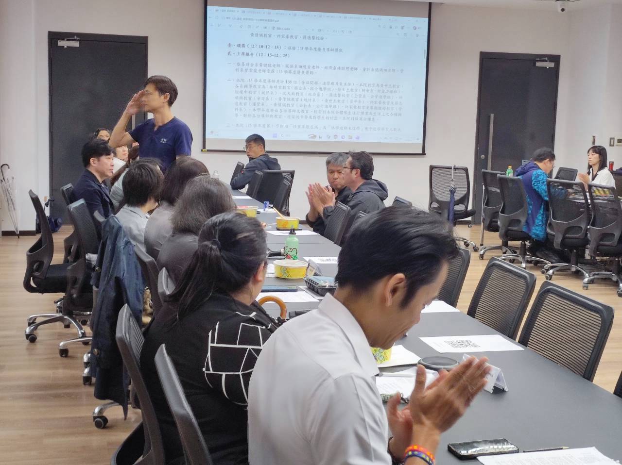 LINE_ALBUM_1151022 115_1導師會議_261027_4.jpg